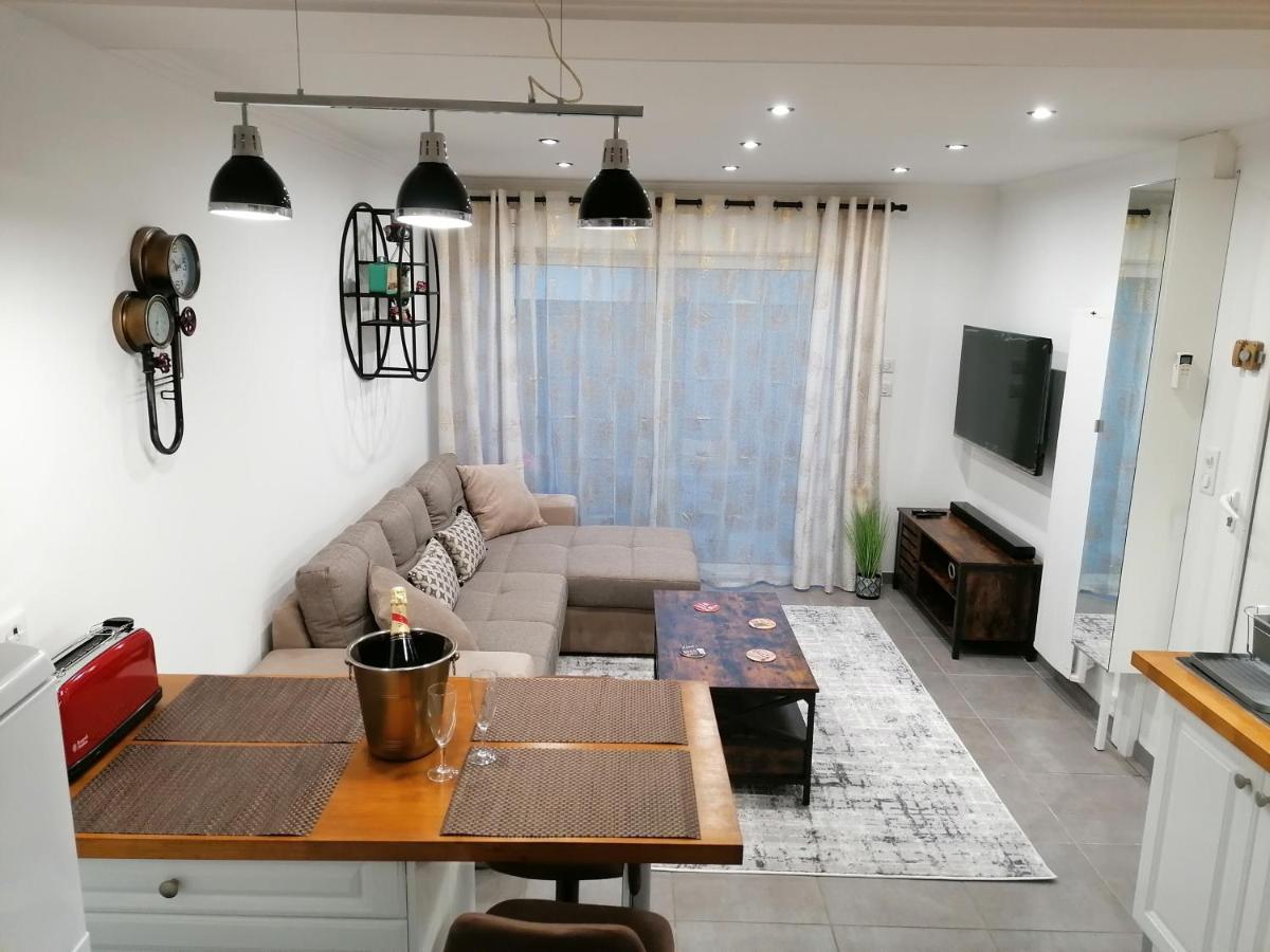 Laveyron Charmant Appartement T2 Dans Villa Avec En Supplement Spa Exterieur De Mai A Septembre מראה חיצוני תמונה