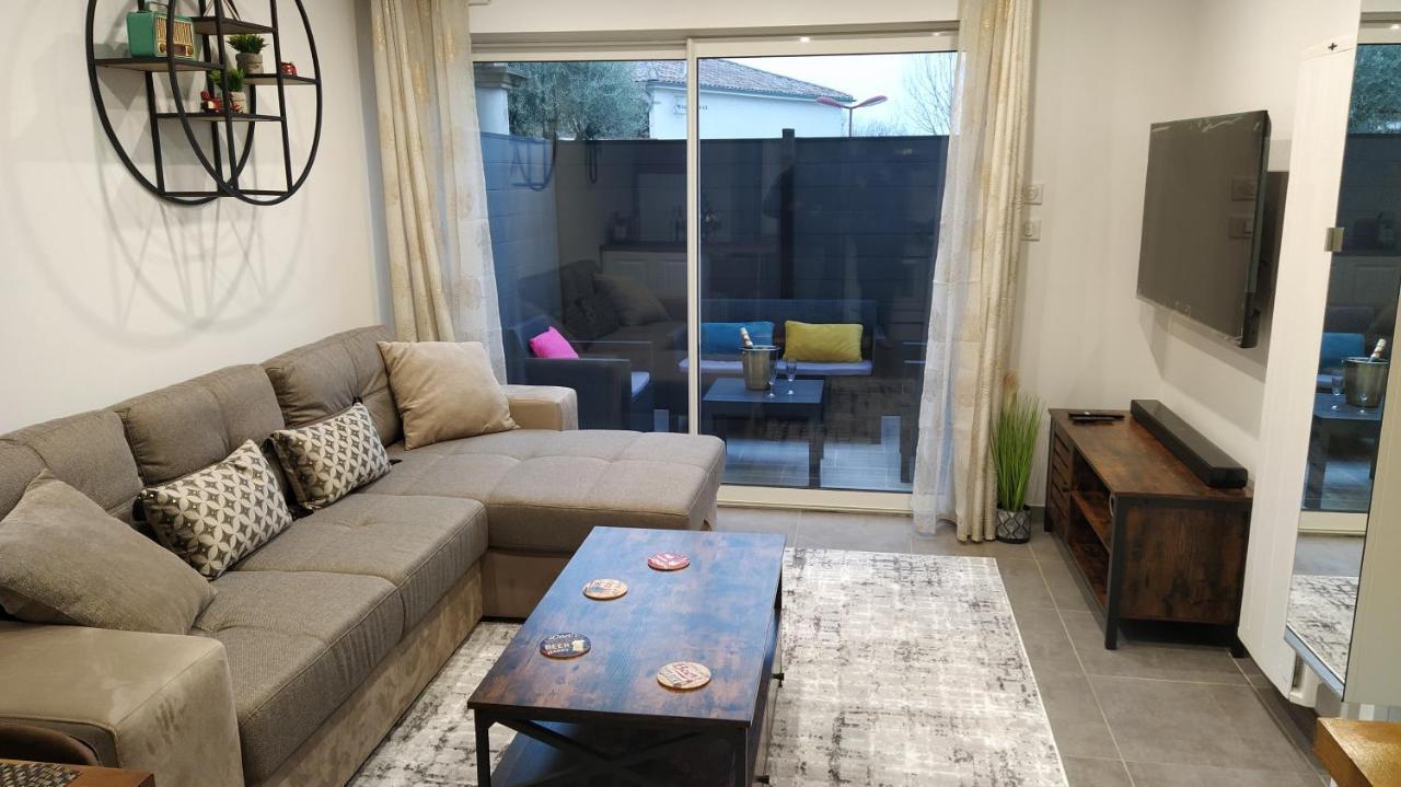Laveyron Charmant Appartement T2 Dans Villa Avec En Supplement Spa Exterieur De Mai A Septembre מראה חיצוני תמונה