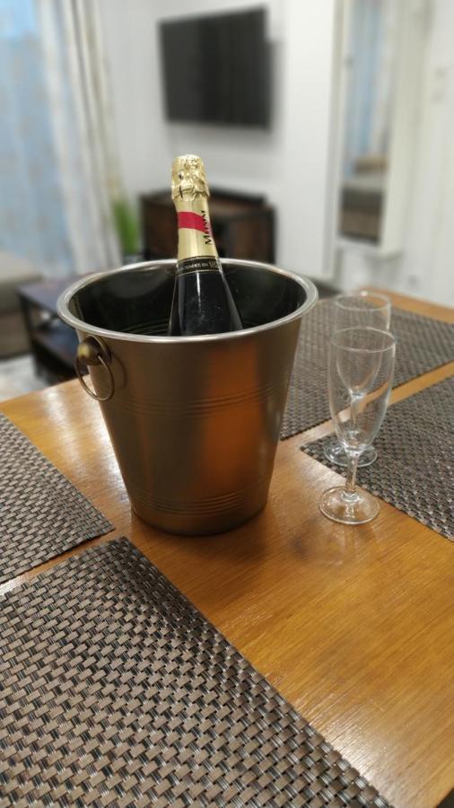 Laveyron Charmant Appartement T2 Dans Villa Avec En Supplement Spa Exterieur De Mai A Septembre מראה חיצוני תמונה